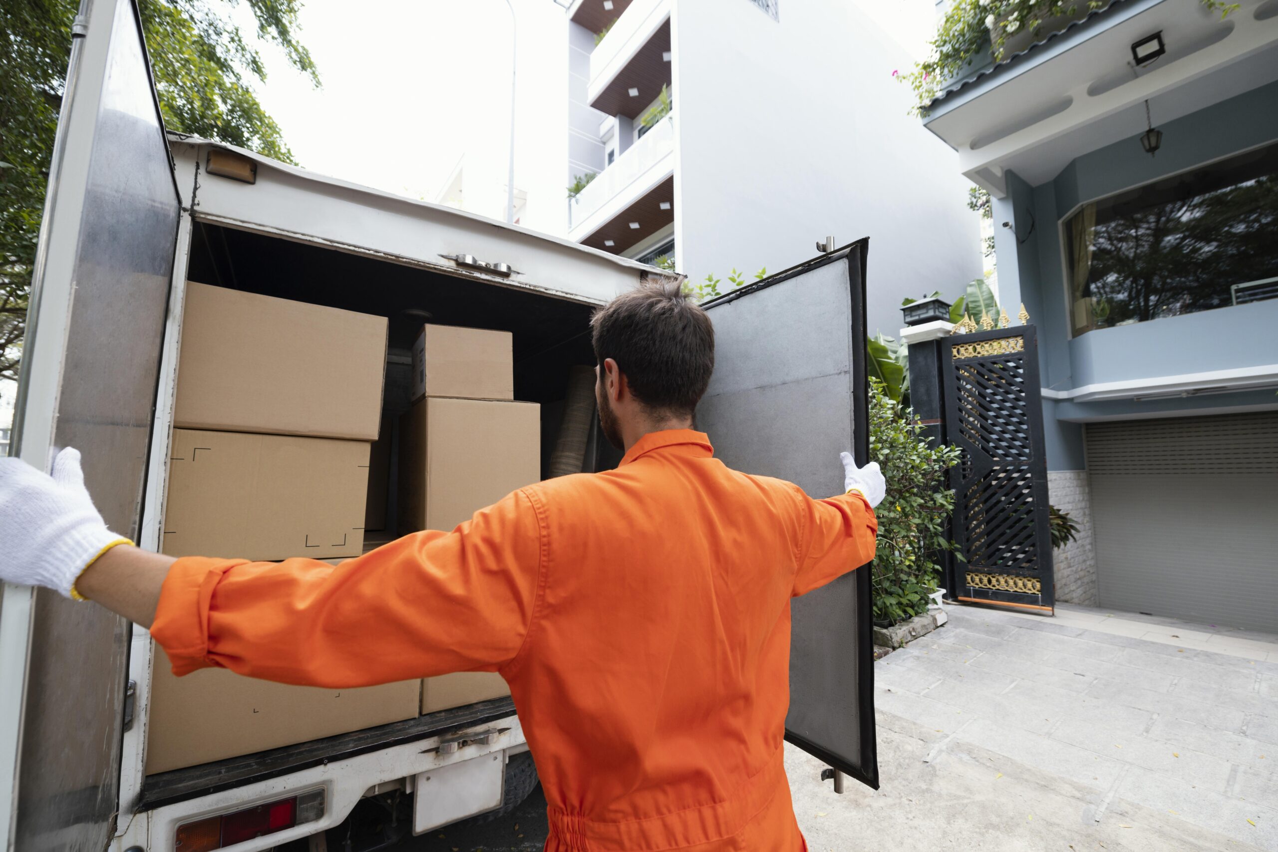Residential and Commercial Moving Services